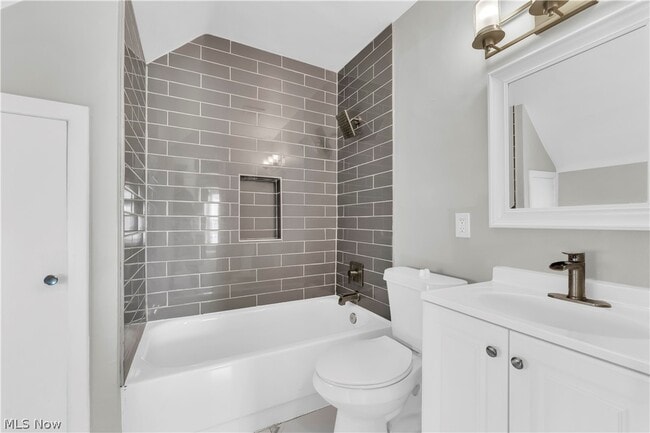 Building Photo - 4710 Birchwood Rd