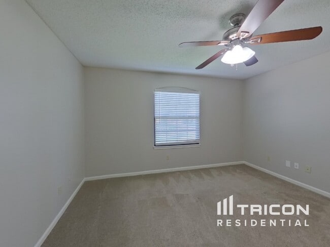 Building Photo - 1850 Yukon Ct