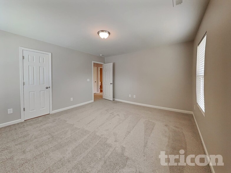 Building Photo - 4211 Offshore Dr