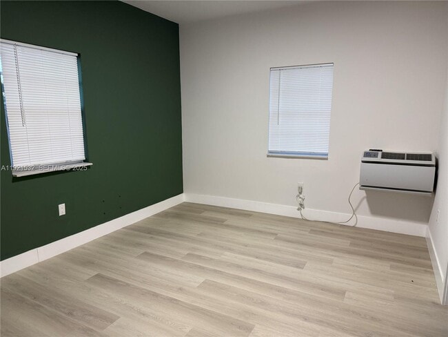 Building Photo - 7611 Harding Ave