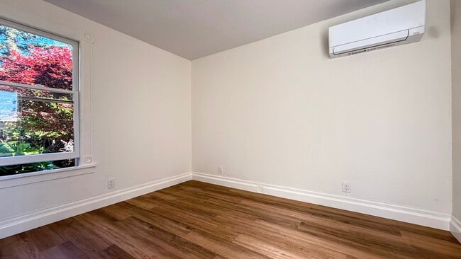 Building Photo - 1BD/1BA - Beautifully Updated Willow Glen Home with Mini-Splits, New Bath & Private Patio