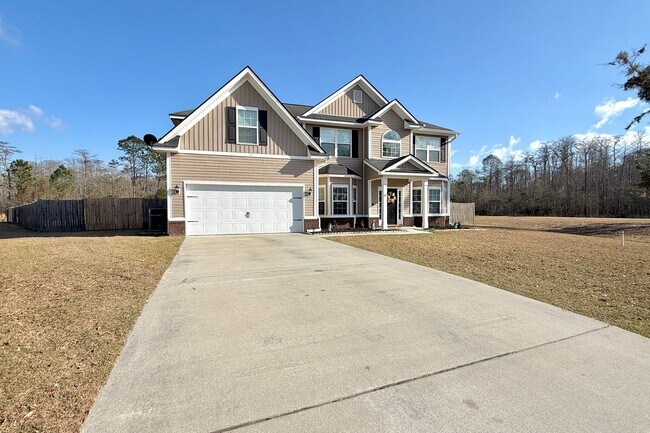 Building Photo - AVAILABLE NOW! (Small Pets Only)