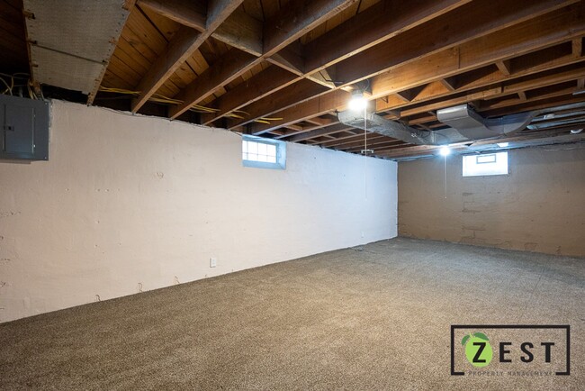 Building Photo - OPEN HOUSE TUESDAY DECEMBER 31st 5pm to 5:...