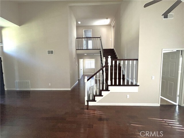 Building Photo - 1420 Panorama St