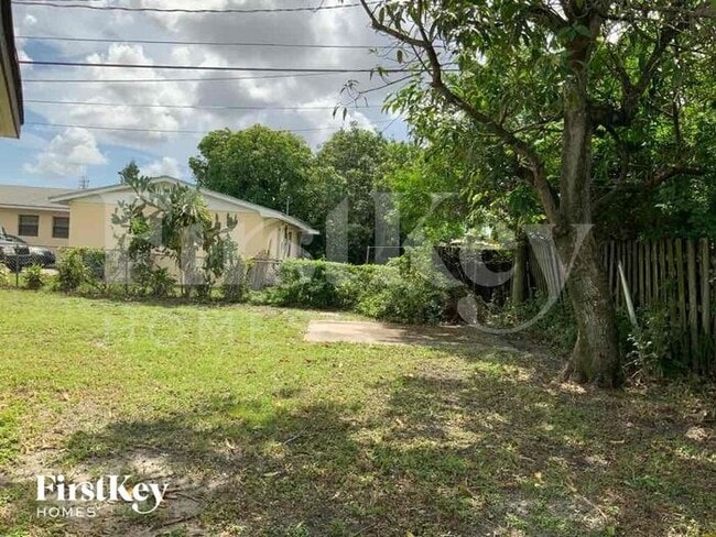 Building Photo - 2930 NW 184th St