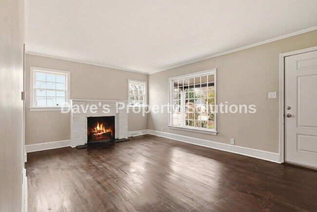 Building Photo - 829 W Terrell St