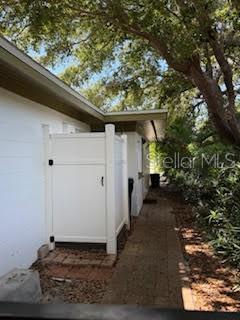 Building Photo - 421 Riviera St