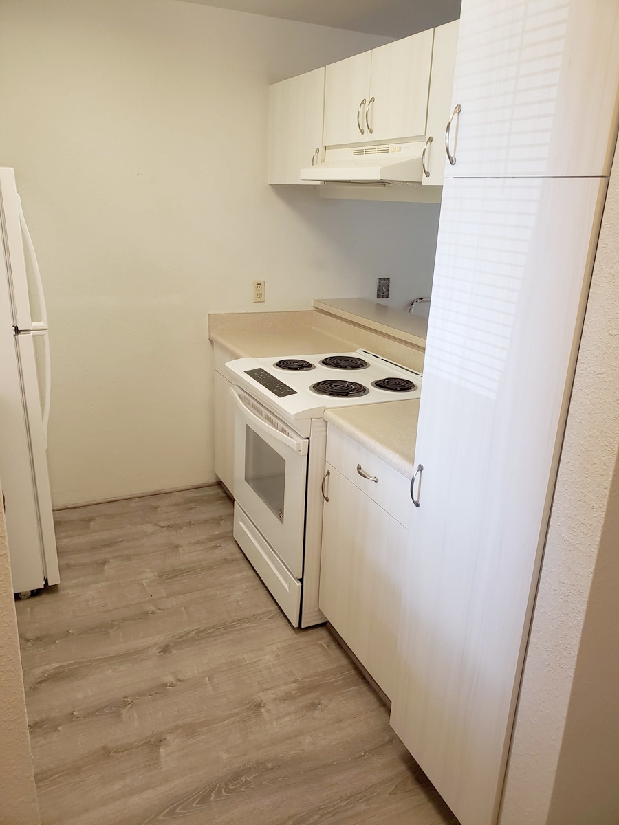 Kitchen - 94-608 Lumiaina St
