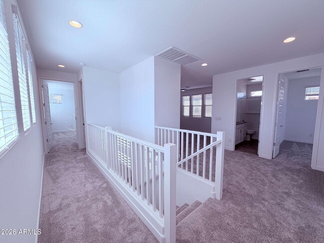 Building Photo - 10126 E Ulysses Ave