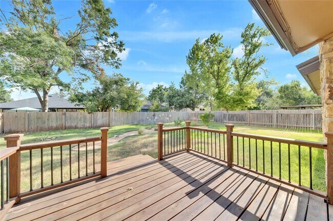 Building Photo - 3411 Monument Dr