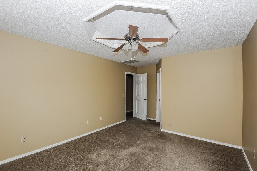 Building Photo - 4109 Windward Way