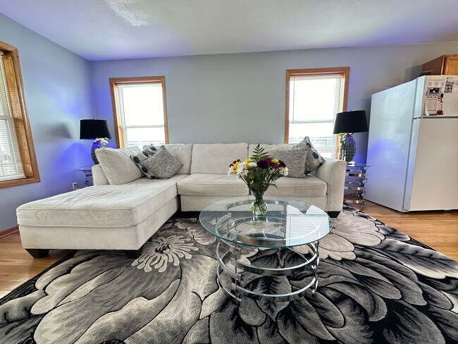 Building Photo - 2549 4th St NE