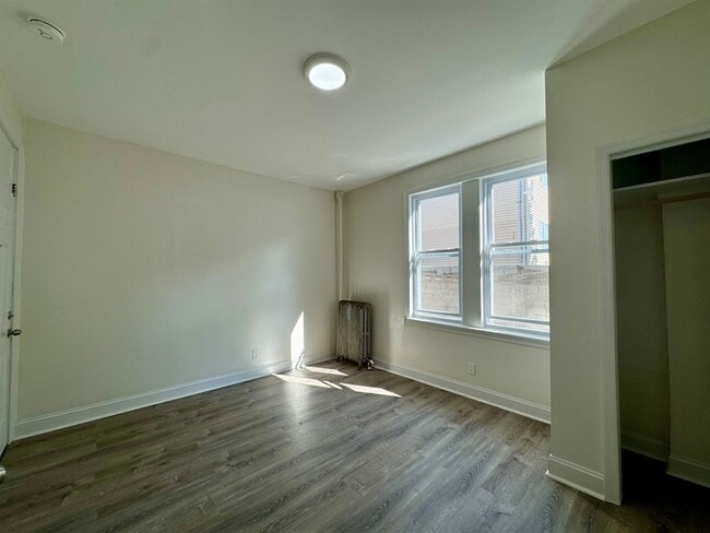 Building Photo - 124 74th St