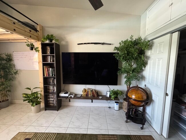 Building Photo - 4532 Bougainvilla Dr