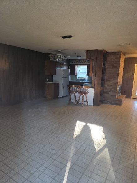 Building Photo - 255 Private Rd 3396