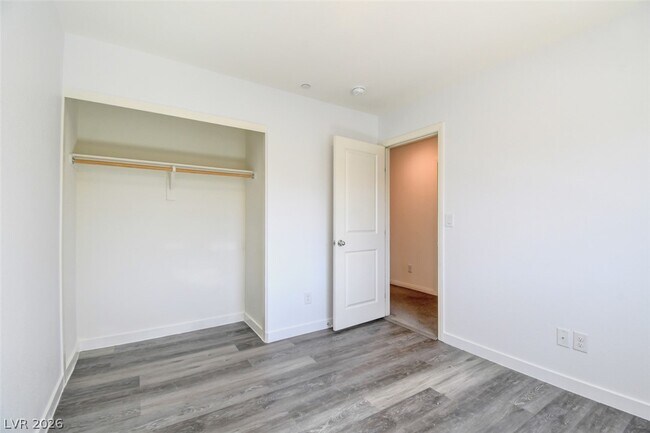 Building Photo - 4234 Lunar Cyn Ave