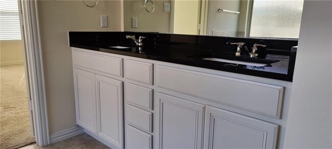 Building Photo - 100 Star Jasmine Cove