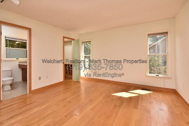 Building Photo - 102 Mallard Ct