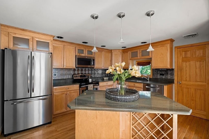 Building Photo - 60 Hopkins St