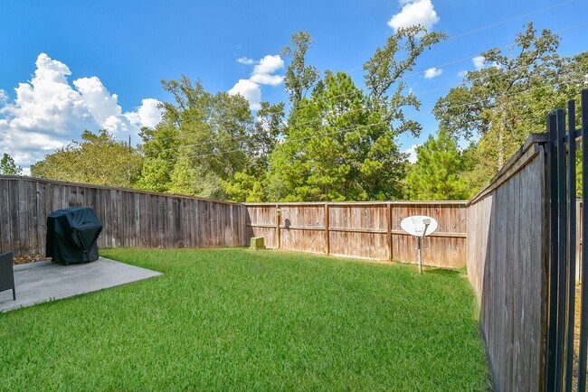 Building Photo - 78 Aventura Pl