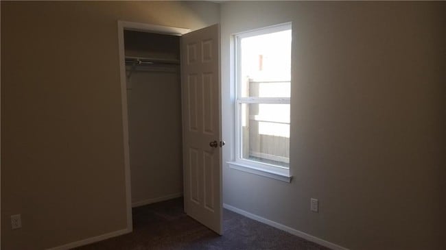 Building Photo - 1170 S Ivory Bill Ln