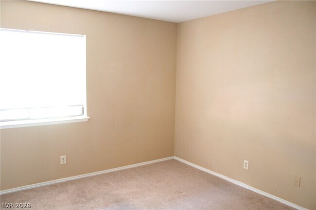 Building Photo - 2894 Lilac Ct