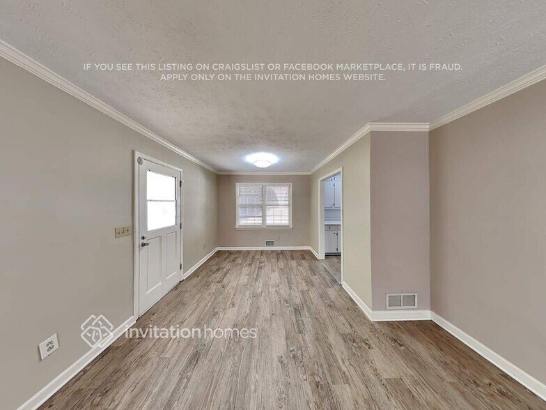 Building Photo - 2631 Kings Cir NW