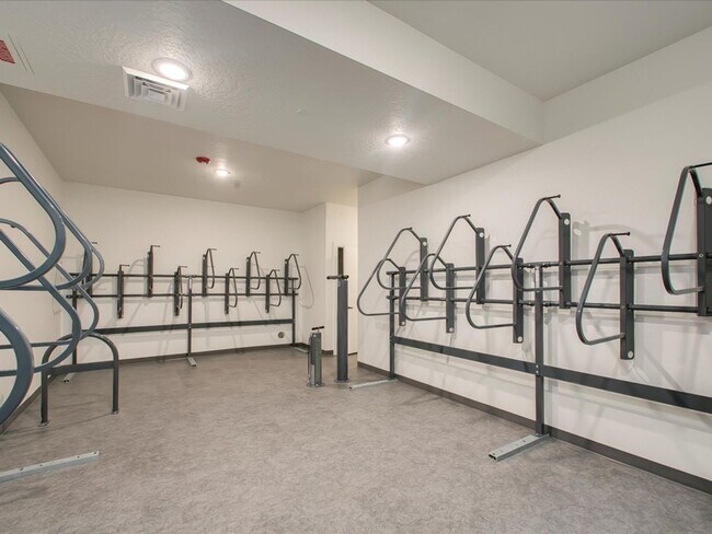 Building Photo - Luxury Condo steps from the Boise River an...
