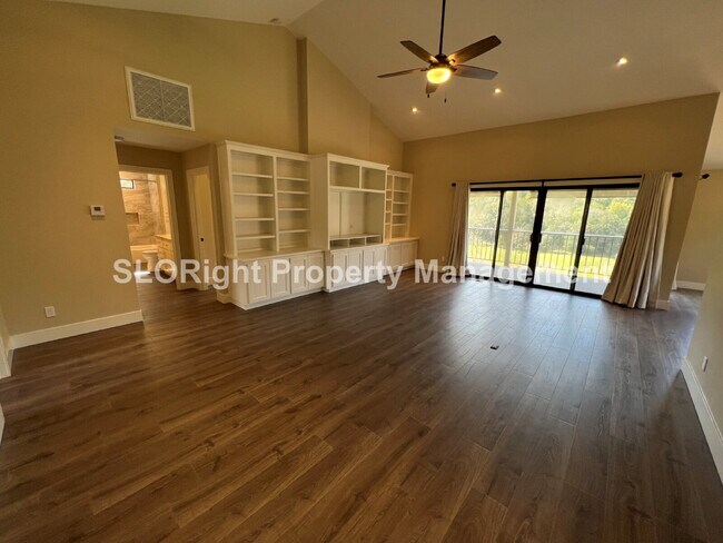 Building Photo - AVAILABLE NOW - Recently Updated Home in Templeton - 2 Bed / 2 Bath