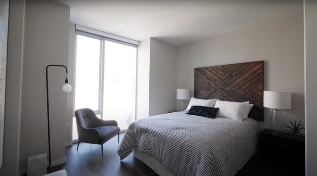 Bedroom - 1336 S Michigan Ave