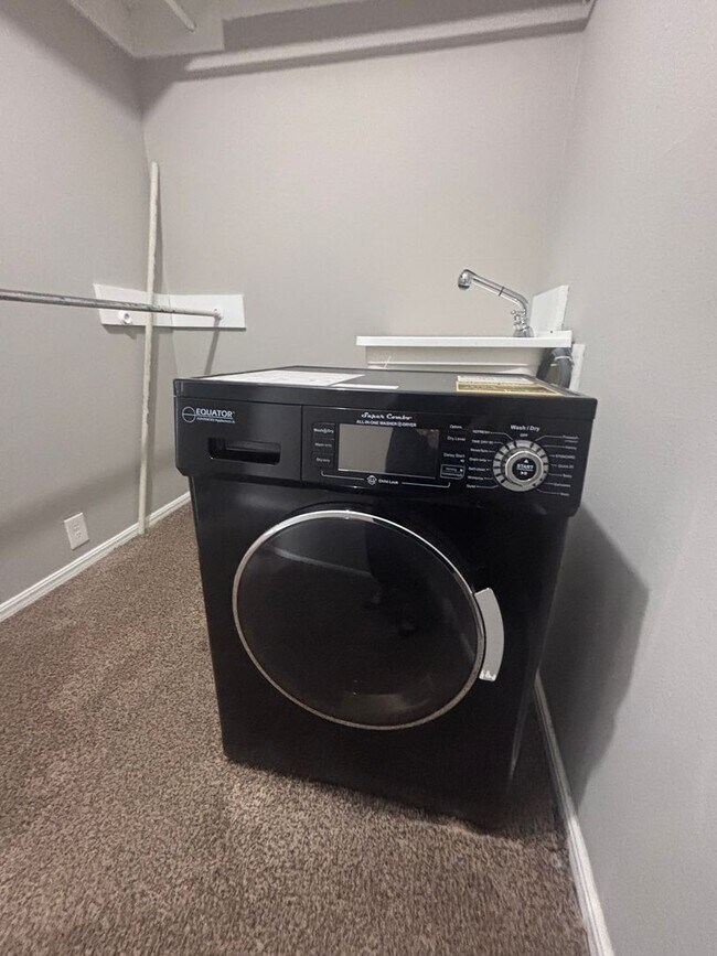 Building Photo - 1 Bed / 1 Bath at Willow Creek Condos – 68th & Yale $1000/month | $1000 Security Deposit