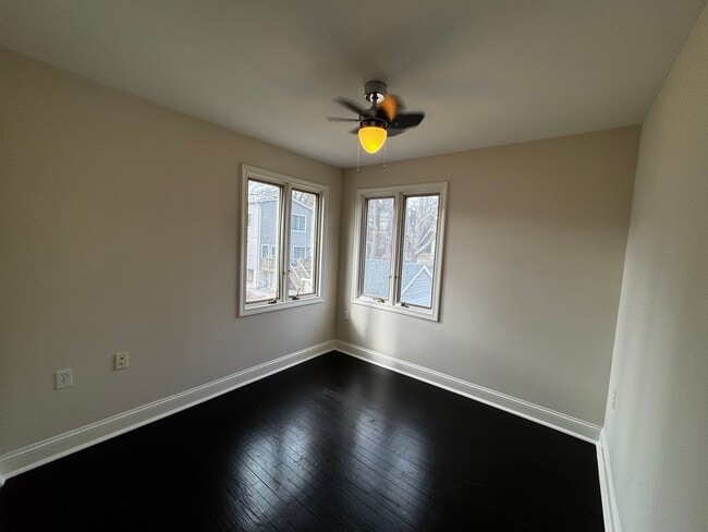 Building Photo - NEWLY RENOVATED EXPANSIVE 5BD 4BA BRIGHTWOOD HOME