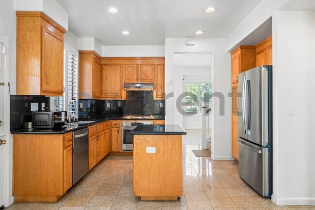 Building Photo - 3416 Glenprosen Ct