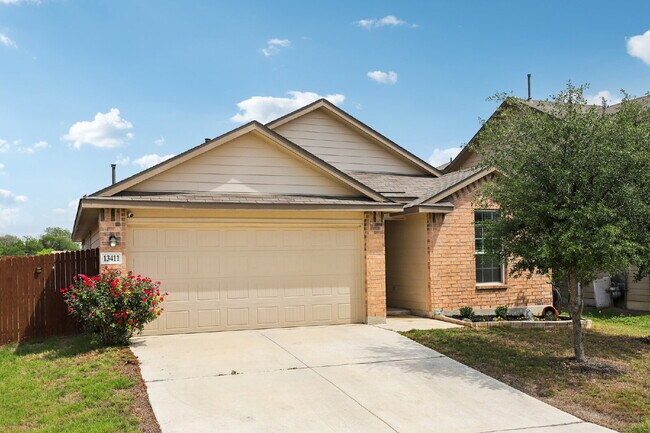 Building Photo - "Charming 3-Bedroom Haven with Granite Elegance in San Antonio!"