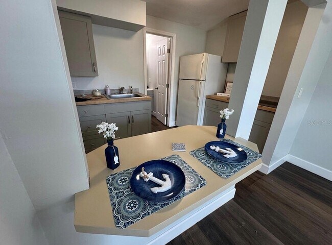 Building Photo - 3901 6th St S