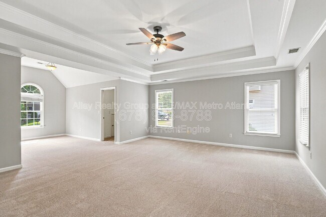 Building Photo - 6725 Ridgefield Dr