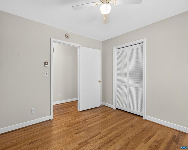 Building Photo - 308 Eastbrook Dr