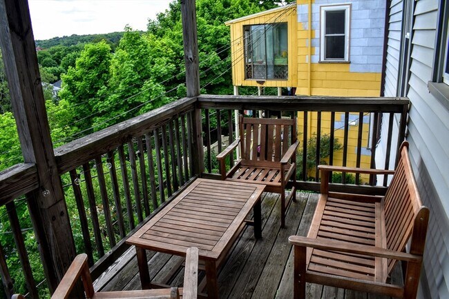 Building Photo - 43 Oakview Terrace