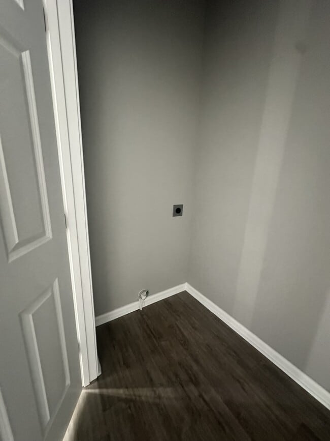 Building Photo - 115 Means Ave