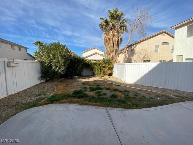 Building Photo - 4532 English Lavender Ave