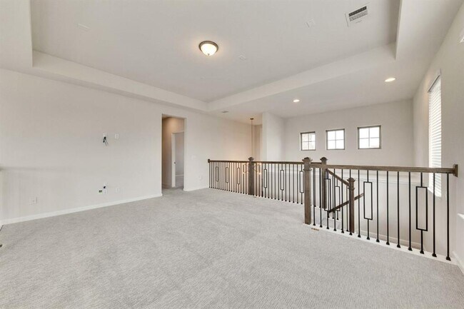 Building Photo - 14400 Kira Ln