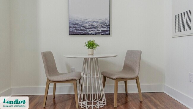 Building Photo - 901 Kelly Green Ln