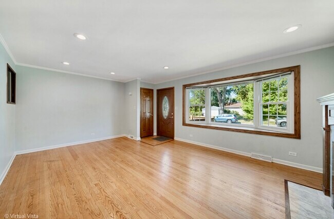 Building Photo - 509 Gierz St