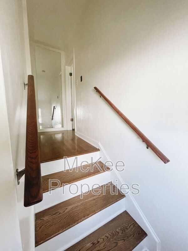 Building Photo - 277 B Ave