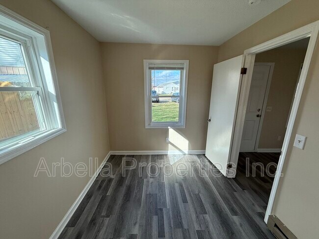 Building Photo - 1509 Fuller St