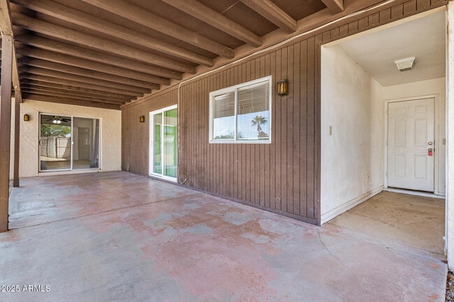 Building Photo - 13039 N 70th St