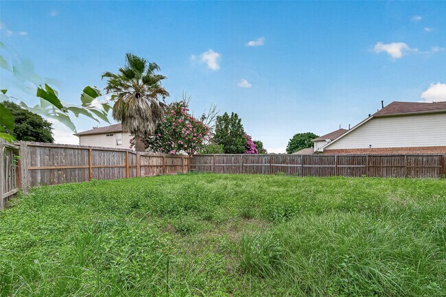 Building Photo - 19451 Nasworthy Dr