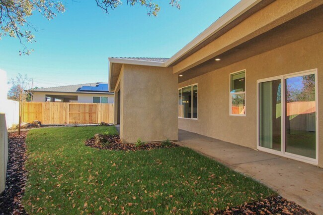 Building Photo - New Home for Rent in Redding CA | Solar, 2 Car Garage, Covered Patio, No Pets