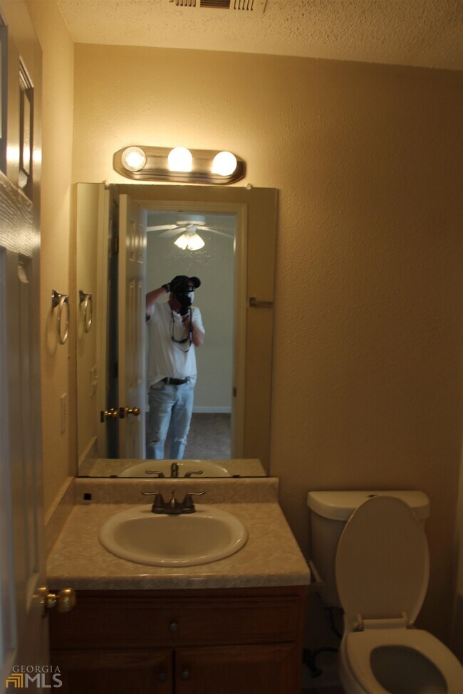 Building Photo - 6008 Creekerton Blvd