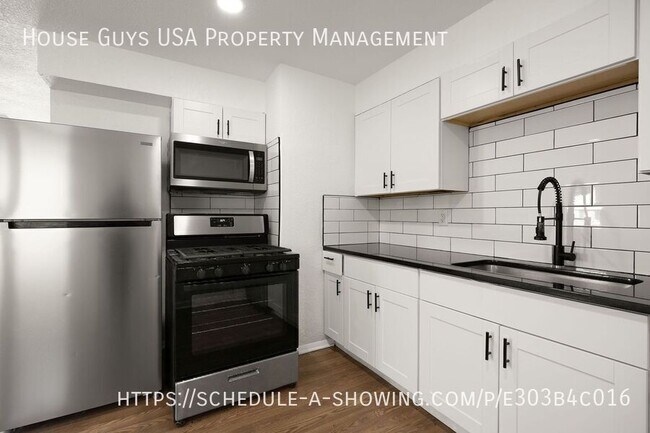 Building Photo - 10716 Ewing Ave